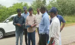భవానిపేట గ్రామ శివారులో గోదాం నిర్మాణం కోసం స్థల పరిశీలన