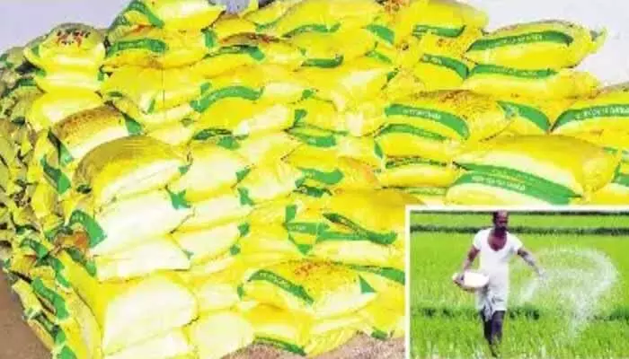 రాష్ట్రంలో సగం మండలాల్లో లోటు వర్షపాతం.. ఎరువులపై ఎఫెక్ట్ రాష్ట్రంలో సగం మండలాల్లో లోటు వర్షపాతం.. ఎరువులపై ఎఫెక్ట్
