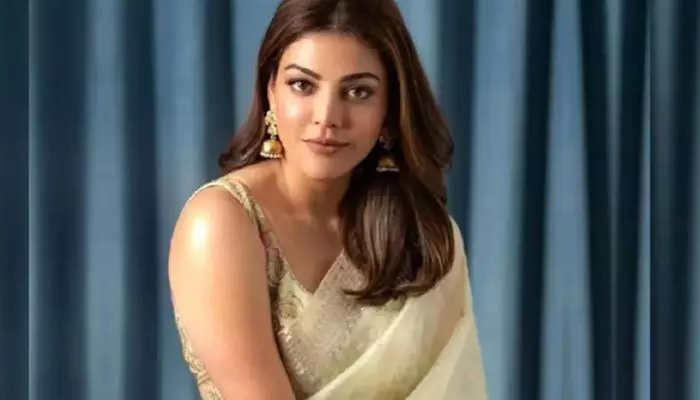 ఎవరు లేని సమయంలో రూమ్లోకి వచ్చాడు.. చేదు అనుభవాన్ని పంచుకున్న కాజల్ అగర్వాల్! ఎవరు లేని సమయంలో రూమ్లోకి వచ్చాడు.. చేదు అనుభవాన్ని పంచుకున్న కాజల్ అగర్వాల్!