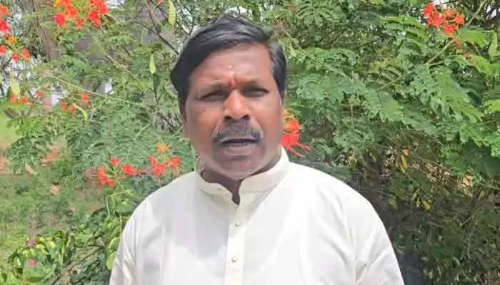 శ్రీ లొద్ది మల్లయ్య స్వామి ఆలయాన్ని టూరిజం హబ్గా తీర్చిదిద్దాలి.. మంత్రి కొండా సురేఖకు ఎమ్మెల్యే విజ్ఞప్తి శ్రీ లొద్ది మల్లయ్య స్వామి ఆలయాన్ని టూరిజం హబ్గా తీర్చిదిద్దాలి.. మంత్రి కొండా సురేఖకు ఎమ్మెల్యే విజ్ఞప్తి