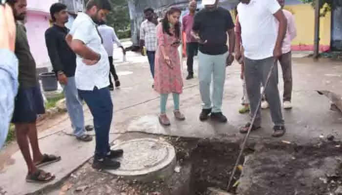 నగరాన్ని పరిశుభ్రంగా ఉంచేందుకు ప్రజల సహకారం అవసరం నగరాన్ని పరిశుభ్రంగా ఉంచేందుకు ప్రజల సహకారం అవసరం