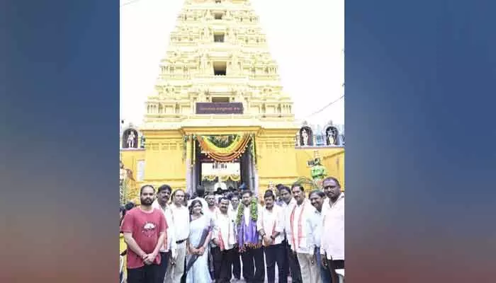 చిక్కడపల్లి వెంకన్న సన్నిధిలో ఎమ్మెల్యే ముఠా గోపాల్ చిక్కడపల్లి వెంకన్న సన్నిధిలో ఎమ్మెల్యే ముఠా గోపాల్