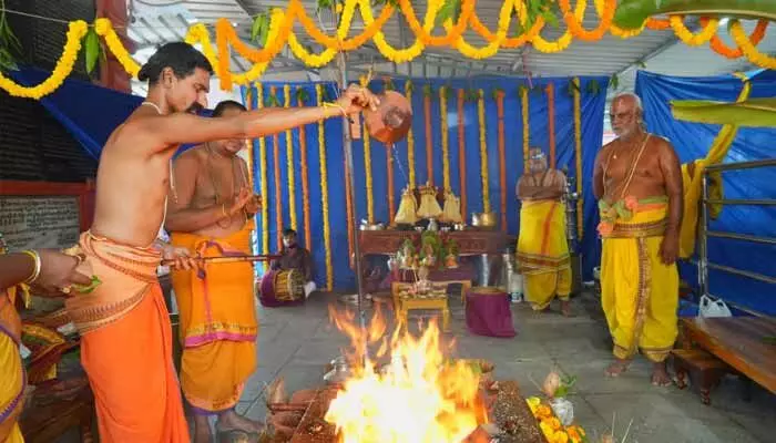 రామాలయంలో శ్రీరామాత్మక వరుణయాగం రామాలయంలో శ్రీరామాత్మక వరుణయాగం