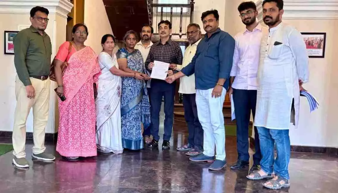 ఎపెక్స్ గవర్నెన్స్ కౌన్సిల్, ఎగ్జిక్యూటివ్ కమిటీలను తొలగించాలి.. తెలంగాణ అర్బన్ స్ట్రగుల్ ఫోరం డిమాండ్ ఎపెక్స్ గవర్నెన్స్ కౌన్సిల్, ఎగ్జిక్యూటివ్ కమిటీలను తొలగించాలి.. తెలంగాణ అర్బన్ స్ట్రగుల్ ఫోరం డిమాండ్