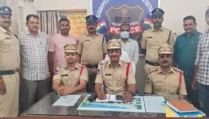 మైనర్ బాలికను గర్భవతిని చేసిన వ్యక్తి పై పోక్సో కేసు నమోదు మైనర్ బాలికను గర్భవతిని చేసిన వ్యక్తి పై పోక్సో కేసు నమోదు