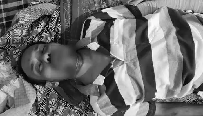 జర్నలిస్ట్ ఆత్మహత్య.. సెల్ఫీ వీడియో కలకలం జర్నలిస్ట్ ఆత్మహత్య.. సెల్ఫీ వీడియో కలకలం