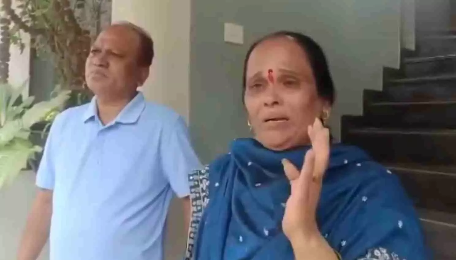 నా కొడుకును చూసి గర్వపడుతున్నా: అభిజిత్ దీప్కే తల్లి నా కొడుకును చూసి గర్వపడుతున్నా: అభిజిత్ దీప్కే తల్లి