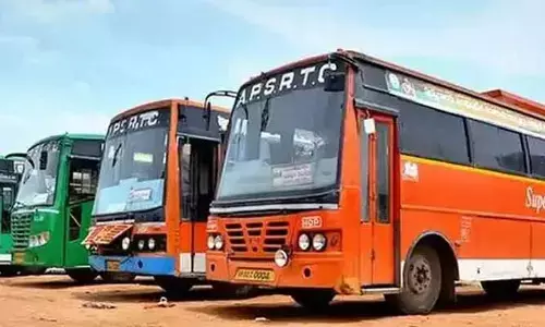 ఆర్టీసీ కార్మికుల ఉద్యమం ఉధృతం... రేపు రాష్ట్ర వ్యాప్తంగా....!