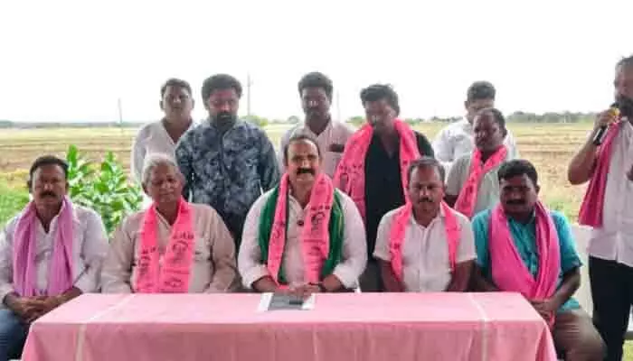 చెరువులు నింపకపోతే వారం రోజుల్లో నిరాహార దీక్ష చెరువులు నింపకపోతే వారం రోజుల్లో నిరాహార దీక్ష