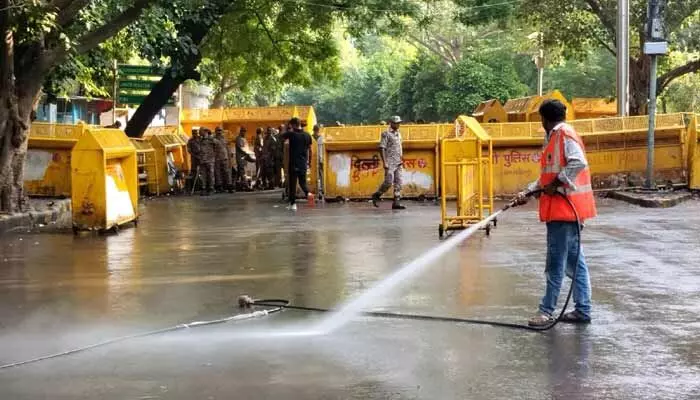 కాక్రోచ్ ఆందోళనలు ముగిశాయి.. ఇప్పుడు జంతర్ మంతర్ పరిస్థితి ఇదే! కాక్రోచ్ ఆందోళనలు ముగిశాయి.. ఇప్పుడు జంతర్ మంతర్ పరిస్థితి ఇదే!