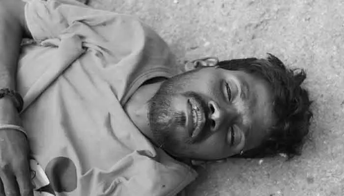 నల్లకుంటలో గుర్తుతెలియని వ్యక్తి మృతి.. నల్లకుంటలో గుర్తుతెలియని వ్యక్తి మృతి..