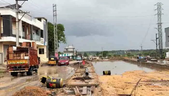 జాతీయ రహదారి పనులతో ప్రజలకు ఇబ్బందులు జాతీయ రహదారి పనులతో ప్రజలకు ఇబ్బందులు
