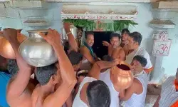 గోదావరి జలాలతో ఉమామహేశ్వర ఆలయంలో జలాభిషేకం గోదావరి జలాలతో ఉమామహేశ్వర ఆలయంలో జలాభిషేకం