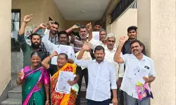 ‘క్రషర్ ఏర్పాటును నిలిపి వేయాలి’.. కలెక్టరేట్ ఎదుట రైతుల ధర్నా ‘క్రషర్ ఏర్పాటును నిలిపి వేయాలి’.. కలెక్టరేట్ ఎదుట రైతుల ధర్నా