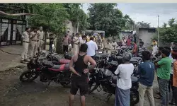 గుడిహత్నూర్ పోలీస్ స్టేషన్ లో నేరడిగొండ తండాలో కమ్యూనిటీ కాంటాక్ట్ గుడిహత్నూర్ పోలీస్ స్టేషన్ లో నేరడిగొండ తండాలో కమ్యూనిటీ కాంటాక్ట్