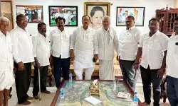 కాచాపూర్ సొసైటీ విలీనం రద్దు చేయాలి.. ప్రభుత్వ సలహాదారుకు వినతి పత్రం అందజేత