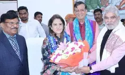 తెలంగాణలో యూపీ అసెంబ్లీ స్పీకర్ దంపతుల పర్యటన