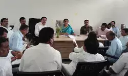 విద్యుత్ అంతరాయాల ఫిర్యాదులను పరిష్కరించాలి : ఎమ్మెల్యే సునీత లక్ష్మారెడ్డి