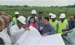 మీరాలం చెరువులో ఐకానిక్ వంతెనతోపాటే దీవుల అభివృద్ధి.. పనులపై మూసీ ఎండీ సమీక్ష