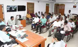 ఎయిర్‌పోర్టు పనులు వేగవంతం చేయాలి : కలెక్టర్ రాజర్షి షా