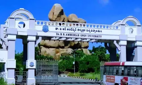అంబేడ్కర్ వర్సిటీపై నోరుమెదపరా?