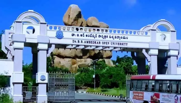 అంబేడ్కర్ వర్సిటీపై నోరుమెదపరా? అంబేడ్కర్ వర్సిటీపై నోరుమెదపరా?