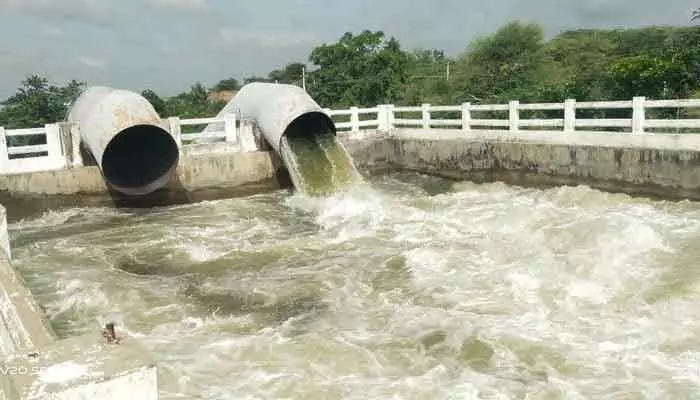 ఎమ్మెల్యే జిఎంఆర్ ఆదేశాలతో కోయిల్ సాగర్ కు నీళ్లు ఎమ్మెల్యే జిఎంఆర్ ఆదేశాలతో కోయిల్ సాగర్ కు నీళ్లు