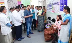 కోడేరు ప్రాథమిక ఆరోగ్య కేంద్రాన్ని ఆకస్మికంగా తనిఖీ చేసిన కలెక్టర్