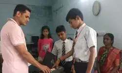 ఇంటింటికీ వెళ్లి ఈ-కేవైసీ నమోదు