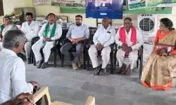 నీటి లభ్యతను బట్టి పంటలు ఎంపిక చేసుకోవాలి