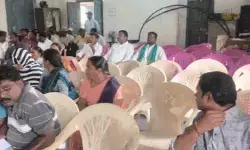 తొలి సమీక్ష సమావేశానికి సర్పంచుల డుమ్మా