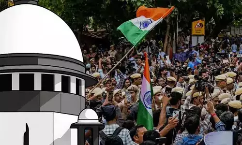 నీట్ నిరసనలపై పోలీసుల అరాచకం.. ఉన్నత స్థాయి కమిటీ విచారణకు సుప్రీంకోర్టు సంకేతాలు