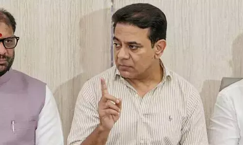 Delhi: ‘హైడ్రా’ పక్కా ఓ బ్లాక్‌మెయిల్ టూల్.. మాజీ మంత్రి KTR సెన్సేషనల్ కామెంట్స్