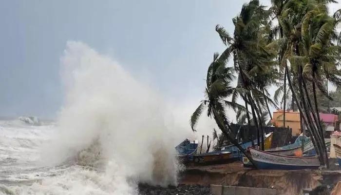 Cyclone Tauktae Highlights :‘తౌక్టే’ తుఫాన్ ప్రతాపం