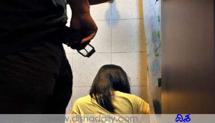 Father rapes daughter in hotel