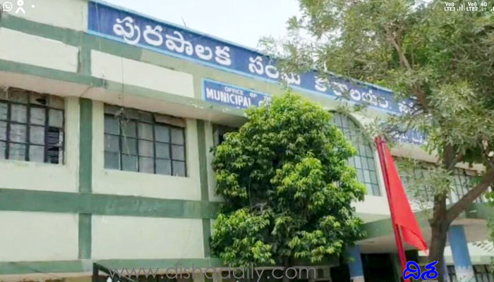 acb raids in jagtial municipality on town planning officers